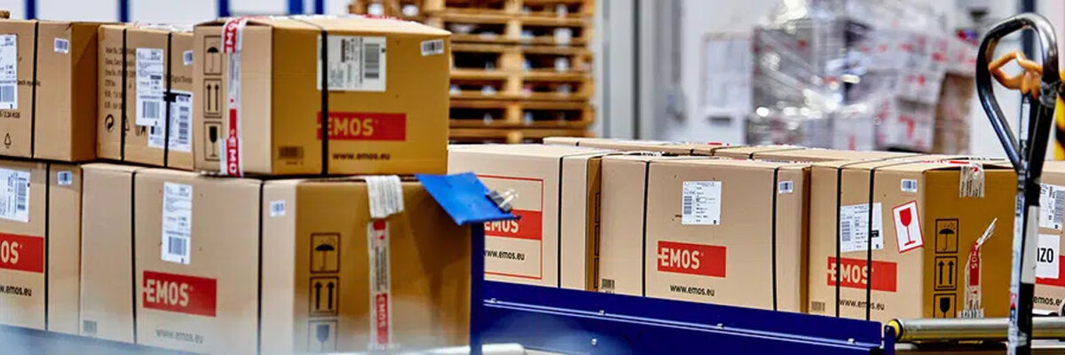 detail zabalen&yacute;ch v&yacute;robků ve skladu EMOS - efektivn&iacute; EDI komunikace např&iacute;č uskupen&iacute;m EMOS 