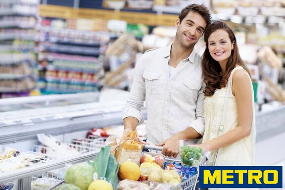 Pärchen beim Einkaufen