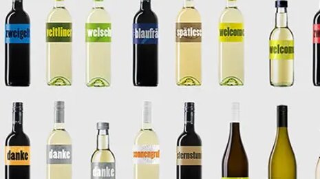 Boce vina poredane jedna do druge i jedna ispod druge