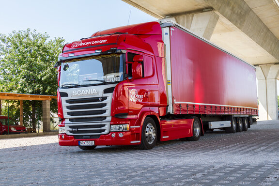 © Expres Kuriér Nitra s.r.o. kamión spoločnosti Expres Kuriér Nitra s.r.o.